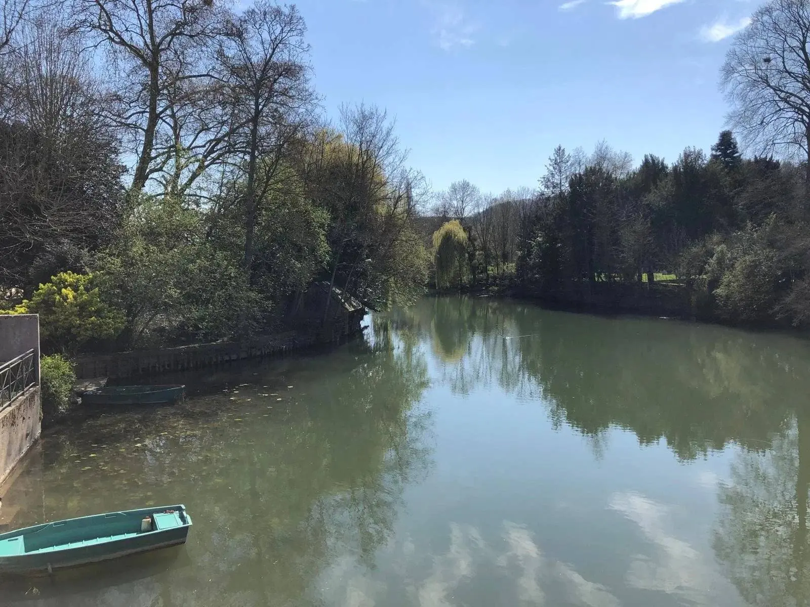 Un appartement rénové à 50 m de la jolie place Georges Clemenceau — Montoire-sur-le-Loir