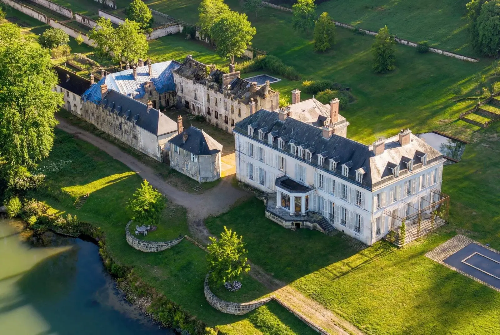 Un château d’exception en bord de Seine — Thomery