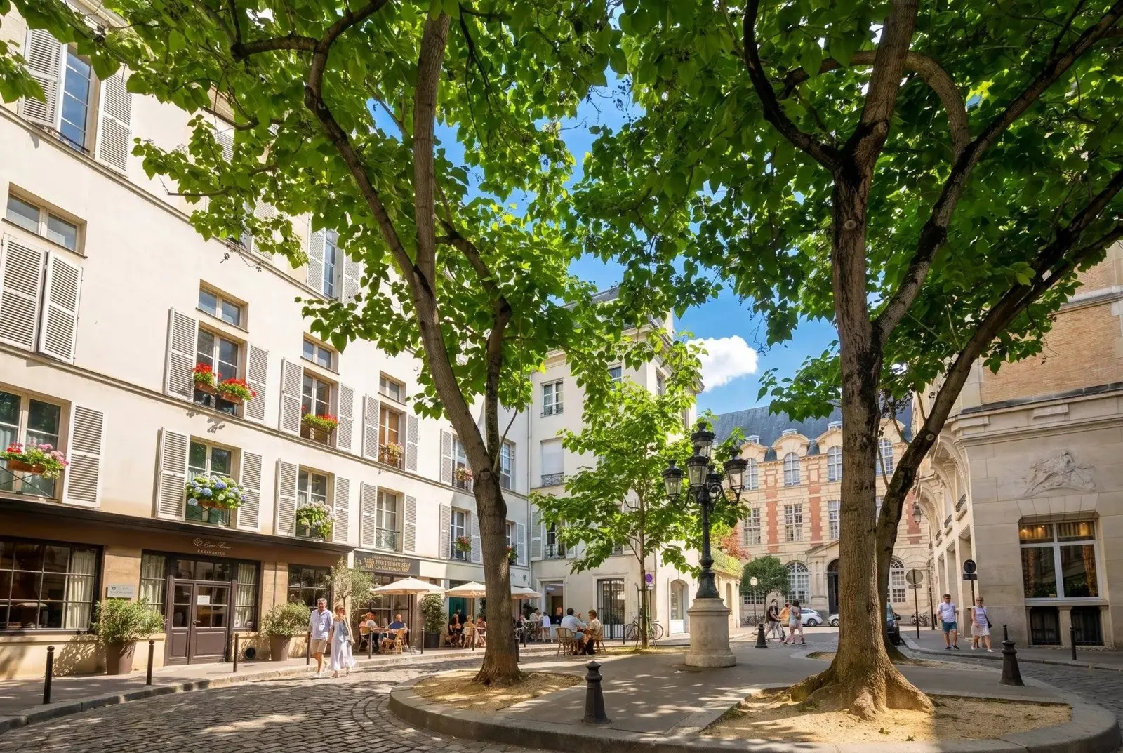 Un duplex de charme sur la place de Fürstenberg — Paris 6ᵉ
